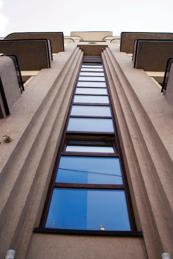 75M2 Apartament Kopernik Z Widokiem Na Jasna Gore เชสโตฮอวา ภายนอก รูปภาพ