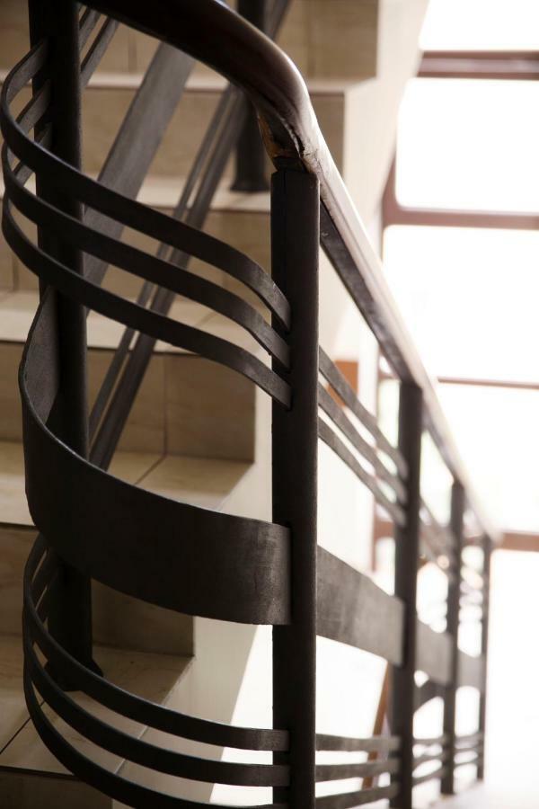 75M2 Apartament Kopernik Z Widokiem Na Jasna Gore เชสโตฮอวา ภายนอก รูปภาพ