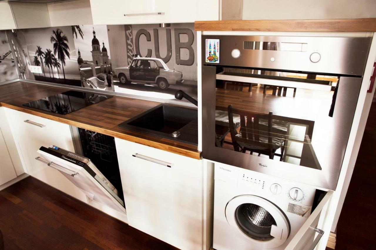 75M2 Apartament Kopernik Z Widokiem Na Jasna Gore เชสโตฮอวา ภายนอก รูปภาพ